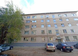 Продаю квартиру студию, 12.7 м2, Тольятти, улица Чапаева, 145