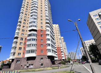Продам 1-ком. квартиру, 31.5 м2, Санкт-Петербург, Октябрьская набережная, 124к7, метро Пролетарская