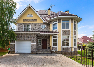 Продается дом, 360 м2, деревня Уварово