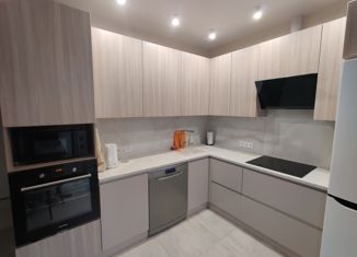 Продаю двухкомнатную квартиру, 52 м2, Октябрьский, улица Рахимьяна Насырова, 4