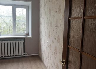 Продается трехкомнатная квартира, 52.5 м2, посёлок Ломовка, улица Микрорайон, 2