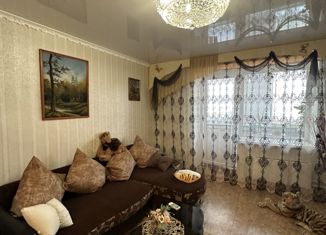 Продается 3-комнатная квартира, 73 м2, Саратов, улица имени П.М. Зыбина, 8, жилой район Солнечный-2