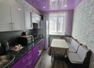 Продается 3-комнатная квартира, 56.3 м2, поселок Островское, улица Свердлова, 24