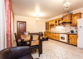 Продам 4-ком. квартиру, 130 м2, Краснодар, Кубанская набережная, 64, Кубанская набережная