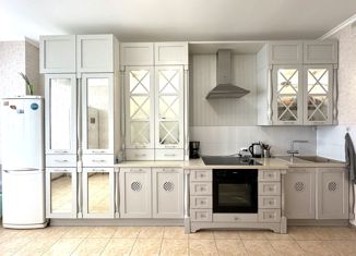 Продажа 3-ком. квартиры, 122.6 м2, Москва, улица Авиаконструктора Сухого, 2к1, улица Авиаконструктора Сухого