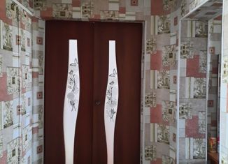 Продается 3-комнатная квартира, 62 м2, Шарыпово, 2-й микрорайон, 1/3