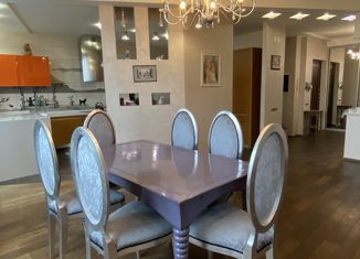 Продажа четырехкомнатной квартиры, 132.8 м2, Екатеринбург, улица Николая Никонова, 6, метро Динамо