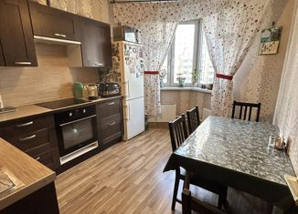 Продам двухкомнатную квартиру, 51.2 м2, Московский, Московская улица, 3