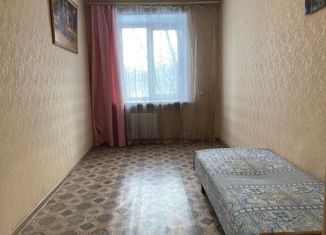 Трехкомнатная квартира на продажу, 69.2 м2, посёлок городского типа Смоляниново, Школьный переулок, 6