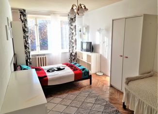 Продается 3-комнатная квартира, 63.2 м2, Москва, улица Сокольническая Слободка, 16А, улица Сокольническая Слободка