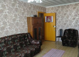 Продам 3-комнатную квартиру, 65.3 м2, Чувашия, улица Богдана Хмельницкого, 80