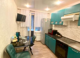 Продам 3-комнатную квартиру, 61 м2, Камчатский край, Якорная улица, 7/1