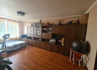Продажа трехкомнатной квартиры, 60 м2, Москва, улица Чечулина, 4, улица Чечулина