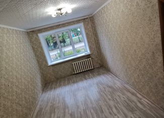 Продам 3-комнатную квартиру, 64.5 м2, посёлок Чемерна, Школьная улица, 7