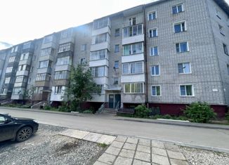 Продажа трехкомнатной квартиры, 72.3 м2, Кировская область, Школьный переулок, 5