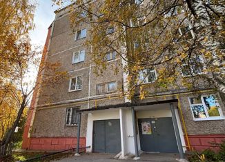 Продам однокомнатную квартиру, 36 м2, Соликамск, Юбилейный проспект, 49