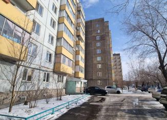 Продаю 4-ком. квартиру, 78 м2, Минусинск, улица Кретова, 1