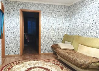 Продам 2-ком. квартиру, 45.1 м2, поселок городского типа Джалиль, улица Ахмадиева, 19