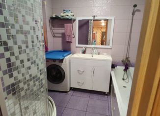 Трехкомнатная квартира на продажу, 93 м2, Елабуга, улица Марджани, 18