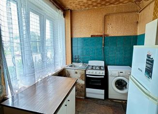 Однокомнатная квартира на продажу, 30.2 м2, поселок городского типа Форносово, Школьная улица, 8