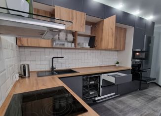 Сдается 2-ком. квартира, 50 м2, Киров, Октябрьский проспект, 117, ЖК Алые Паруса