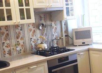 Продаю трехкомнатную квартиру, 57.1 м2, Москва, улица Клары Цеткин, 31, улица Клары Цеткин