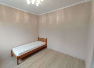 Сдаю 4-комнатную квартиру, 62 м2, Керчь, улица Марата, 5