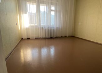 Продаю 1-ком. квартиру, 28.4 м2, Дальнегорск, Советская улица, 4