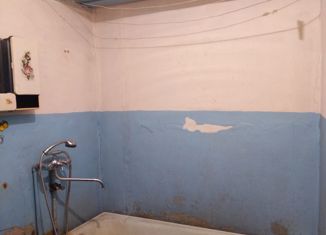 Продаю трехкомнатную квартиру, 64.5 м2, посёлок Новостройка, улица Энтузиастов, 1