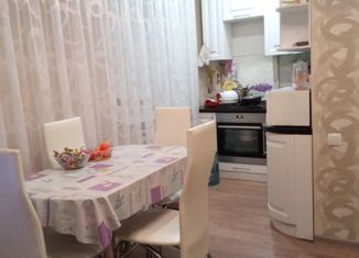 Продается 3-комнатная квартира, 57 м2, село Сергиевск, улица Ленина, 116