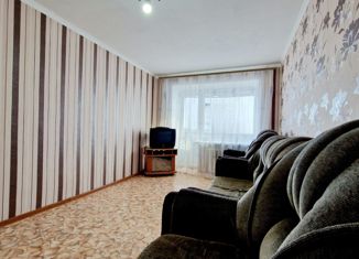 Продается 1-ком. квартира, 31 м2, Азнакаево, улица Султангалиева, 8