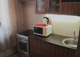 Продается 2-комнатная квартира, 46.6 м2, Новосибирск, улица Ватутина, 77, метро Студенческая