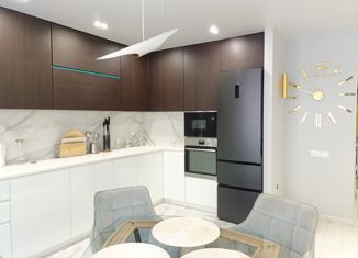 Продается 4-комнатная квартира, 90.2 м2, Нижний Новгород, улица Романтиков, 9, улица Романтиков