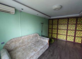 Продам трехкомнатную квартиру, 63.8 м2, Москва, улица Генерала Тюленева, 35, метро Тёплый Стан