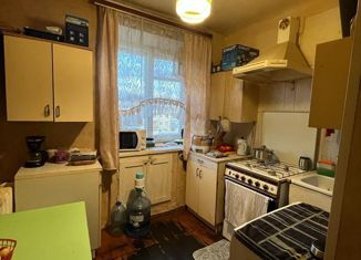 Продажа четырехкомнатной квартиры, 62.6 м2, Алексин, улица 50 лет Октября, 17