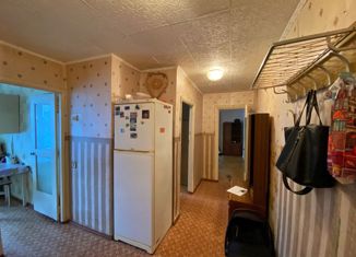 Продается 3-комнатная квартира, 70.4 м2, Белебей, улица Амирова, 7