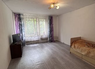Трехкомнатная квартира на продажу, 66.9 м2, Москва, улица Генерала Тюленева, 17, метро Тёплый Стан