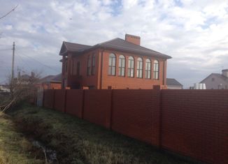 Продаю дом, 300 м2, поселок городского типа Ильский, улица Пушкина