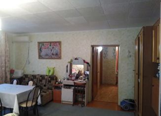 Продам 4-ком. квартиру, 90 м2, Ейск, Красная улица, 47/1