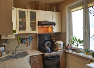 Продаю 3-ком. квартиру, 60 м2, Казань, проспект Ямашева, 19, Московский район