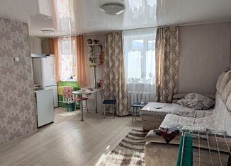 Продам 2-комнатную квартиру, 42 м2, Слюдянка, улица Бабушкина, 5