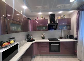 Трехкомнатная квартира на продажу, 72.8 м2, Москва, Нахимовский проспект, 33/2, метро Профсоюзная