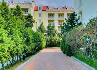 Продам 5-ком. квартиру, 207 м2, Геленджик, Революционная улица, 47к3