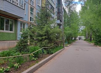 Двухкомнатная квартира на продажу, 44 м2, Вологда, улица Дзержинского, 39, 6-й микрорайон