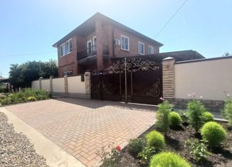 Продаю дом, 174.6 м2, посёлок городского типа Яблоновский, Ленинградская улица