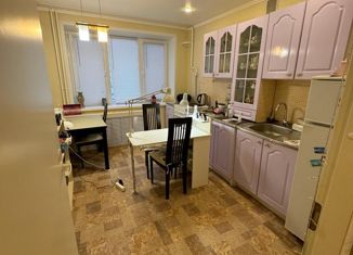 Продам однокомнатную квартиру, 42 м2, Заречный, Озёрская улица, 20к3