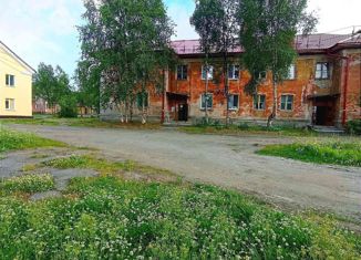 Продаю двухкомнатную квартиру, 42 м2, Оленегорск, улица Мира, 9