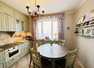 Продажа 3-комнатной квартиры, 78 м2, Москва, Новоясеневский проспект, 16к1, метро Ясенево