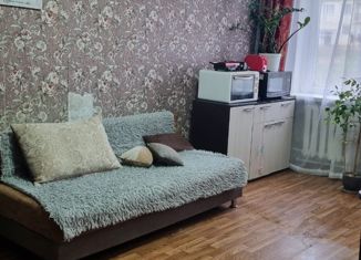 Трехкомнатная квартира на продажу, 61 м2, село Байрамгулово, улица Титова, 44