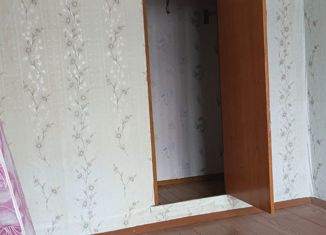 3-комнатная квартира на продажу, 57 м2, Красноуфимск, улица Горького, 5